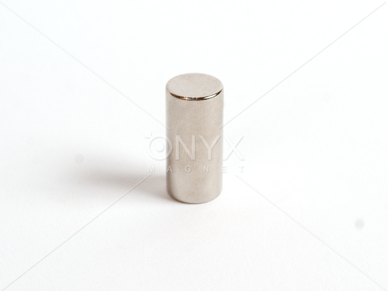 Неодимовий магніт пруток (циліндр) 15х25мм Неодимовий магніт пруток (циліндр) 15х25мм