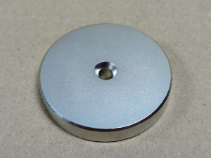 Неодимовий магніт диск 45x8мм під потай 4.5/7.5мм (зенковка)