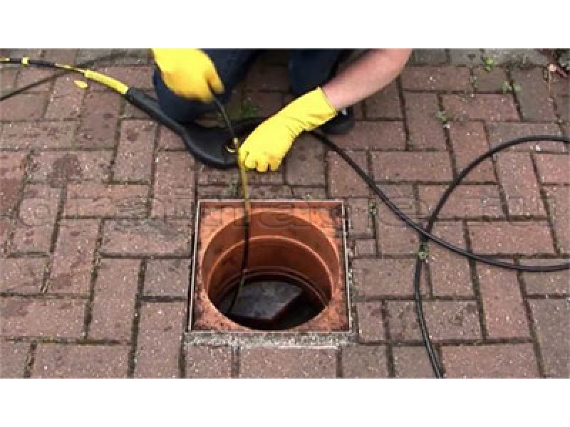Пошук і витяг металевих предметів з дренажних систем і стоків Пошук і витяг металевих предметів з дренажних систем і стоків